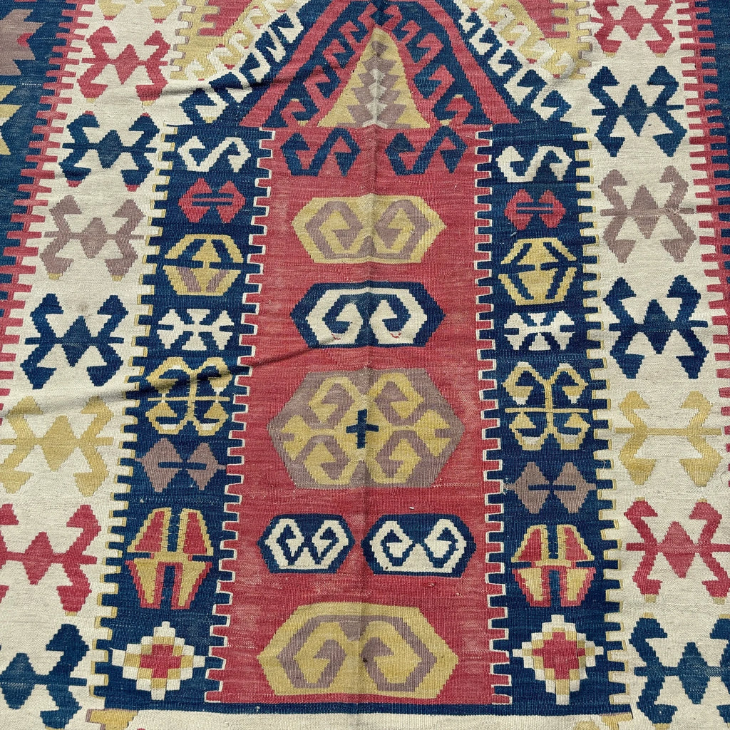 Vintage Turkish Accent Area rug 4.8 x 6.5 ft