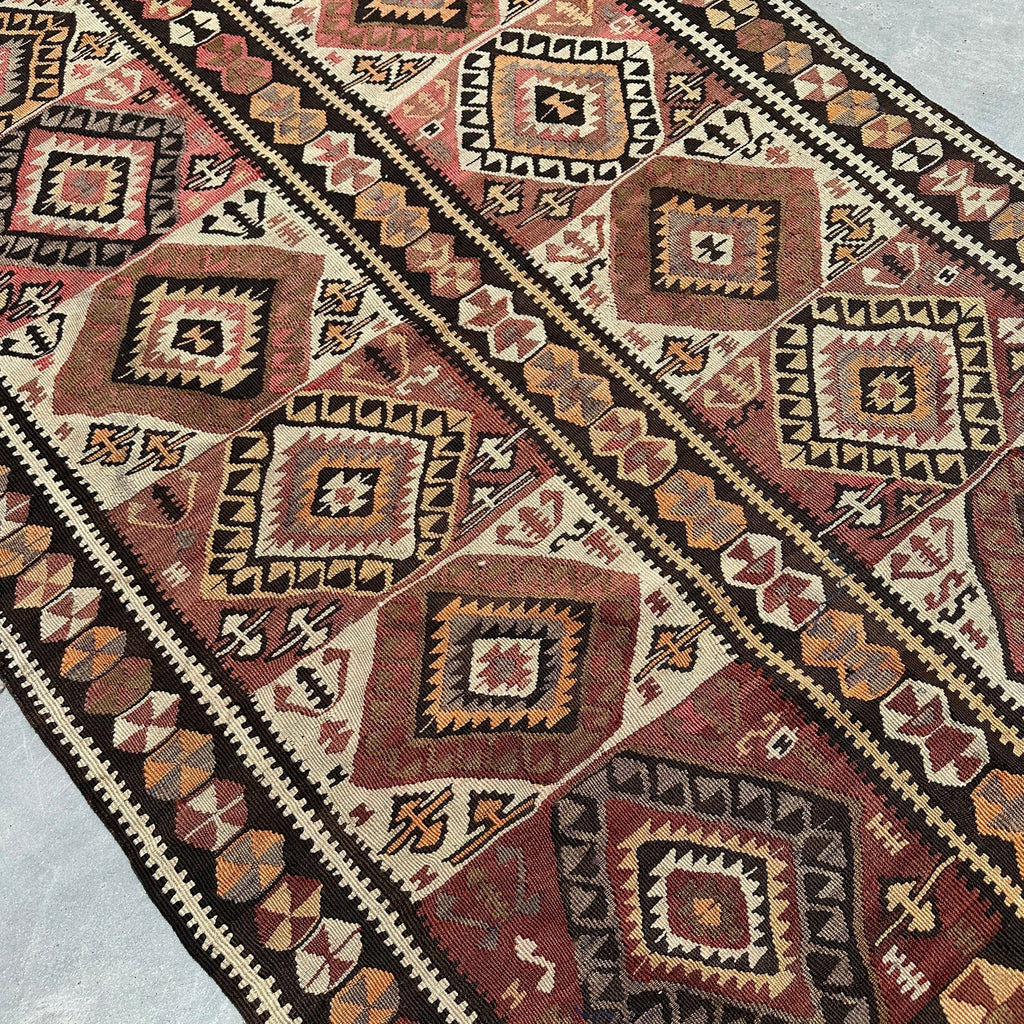 Vintage Turkish Accent Area Rug 4.2 x 6.2 ft