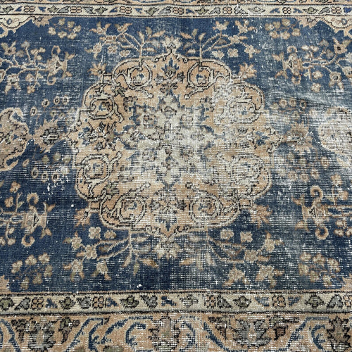 Vintage Turkish Accent Area rug 3.8 x 6.6 ft