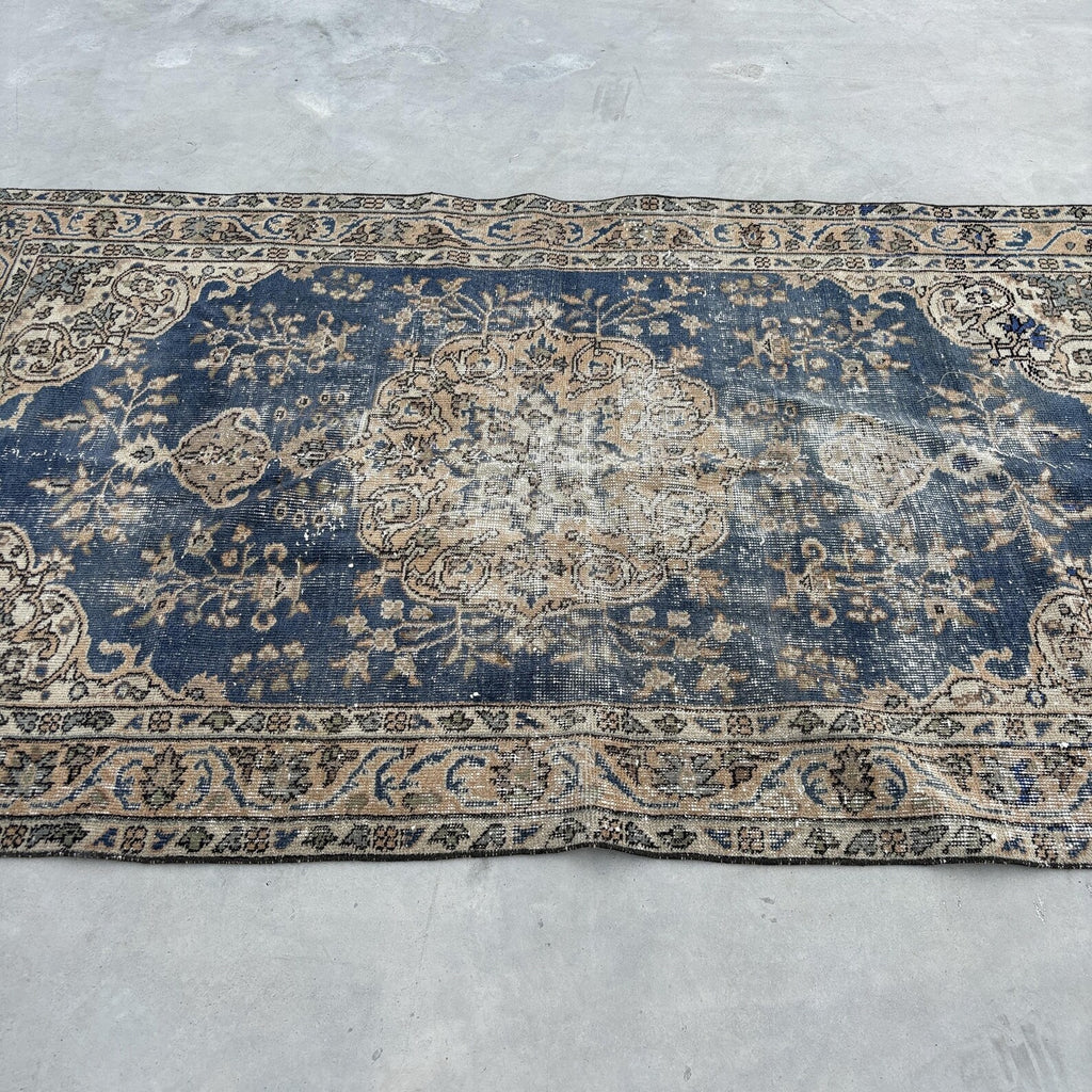Vintage Turkish Accent Area rug 3.8 x 6.6 ft