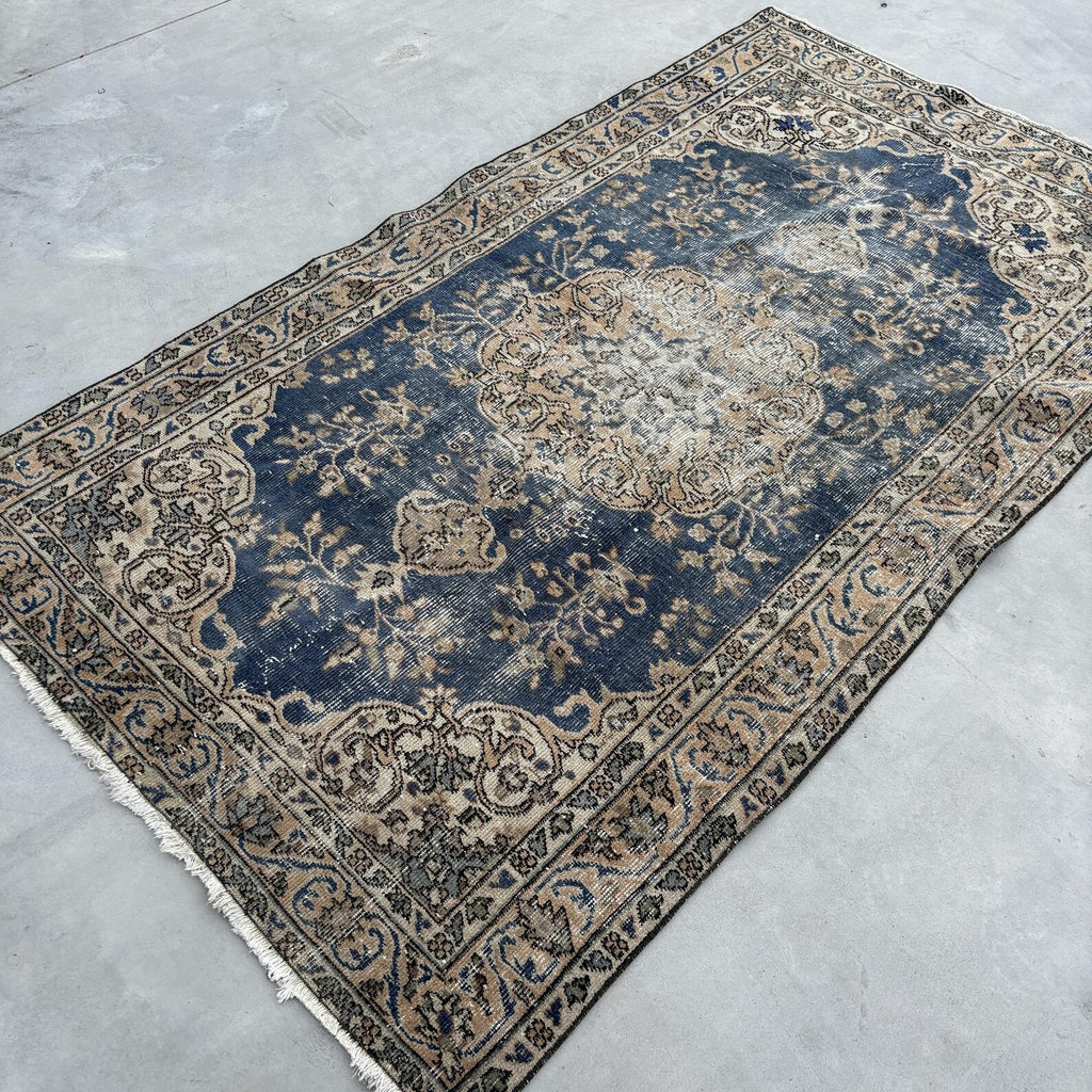 Vintage Turkish Accent Area rug 3.8 x 6.6 ft