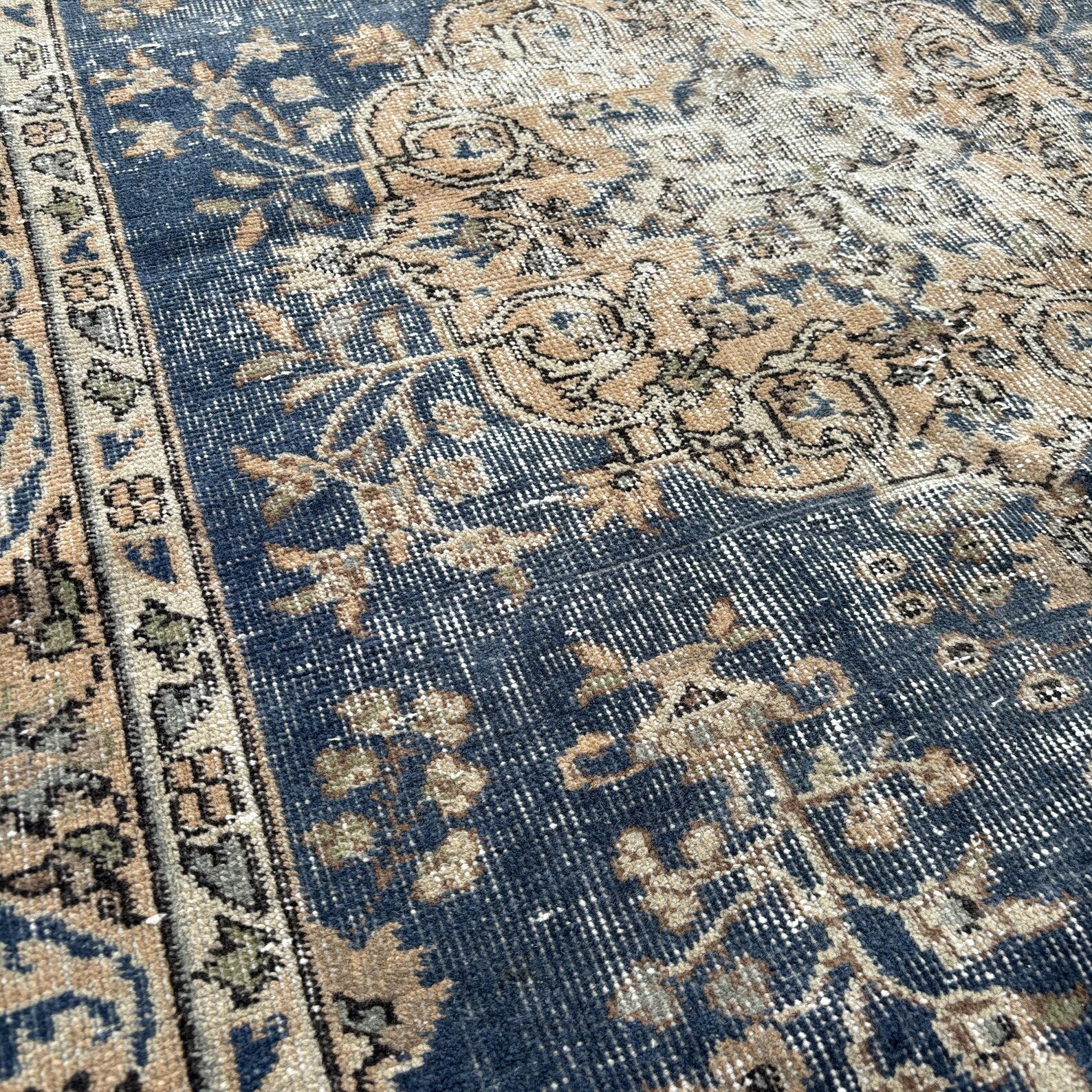 Vintage Turkish Accent Area rug 3.8 x 6.6 ft