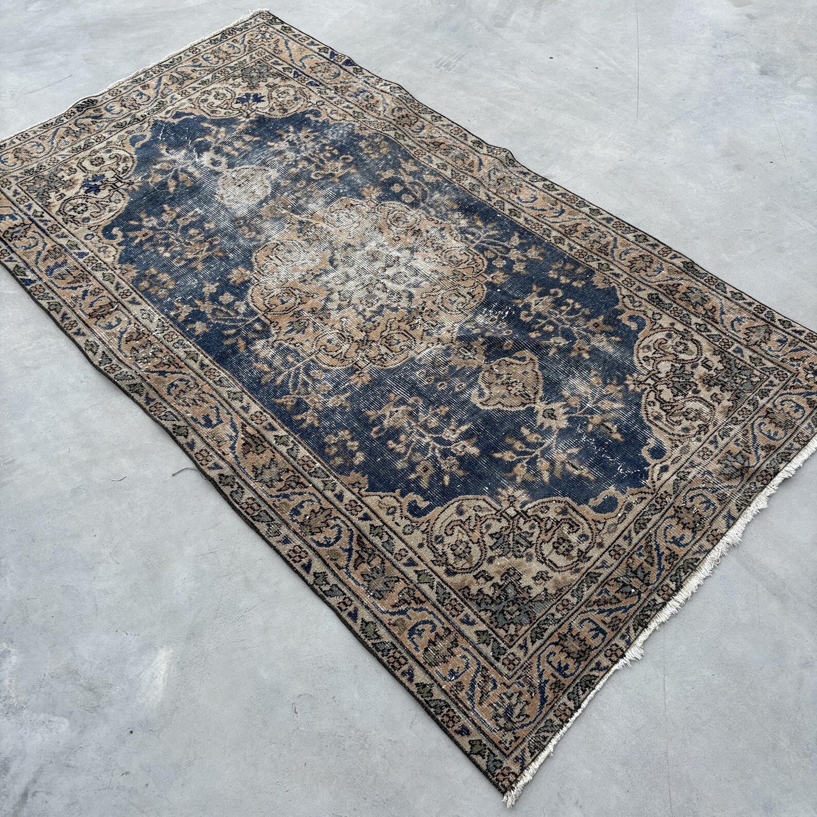 Vintage Turkish Accent Area rug 3.8 x 6.6 ft