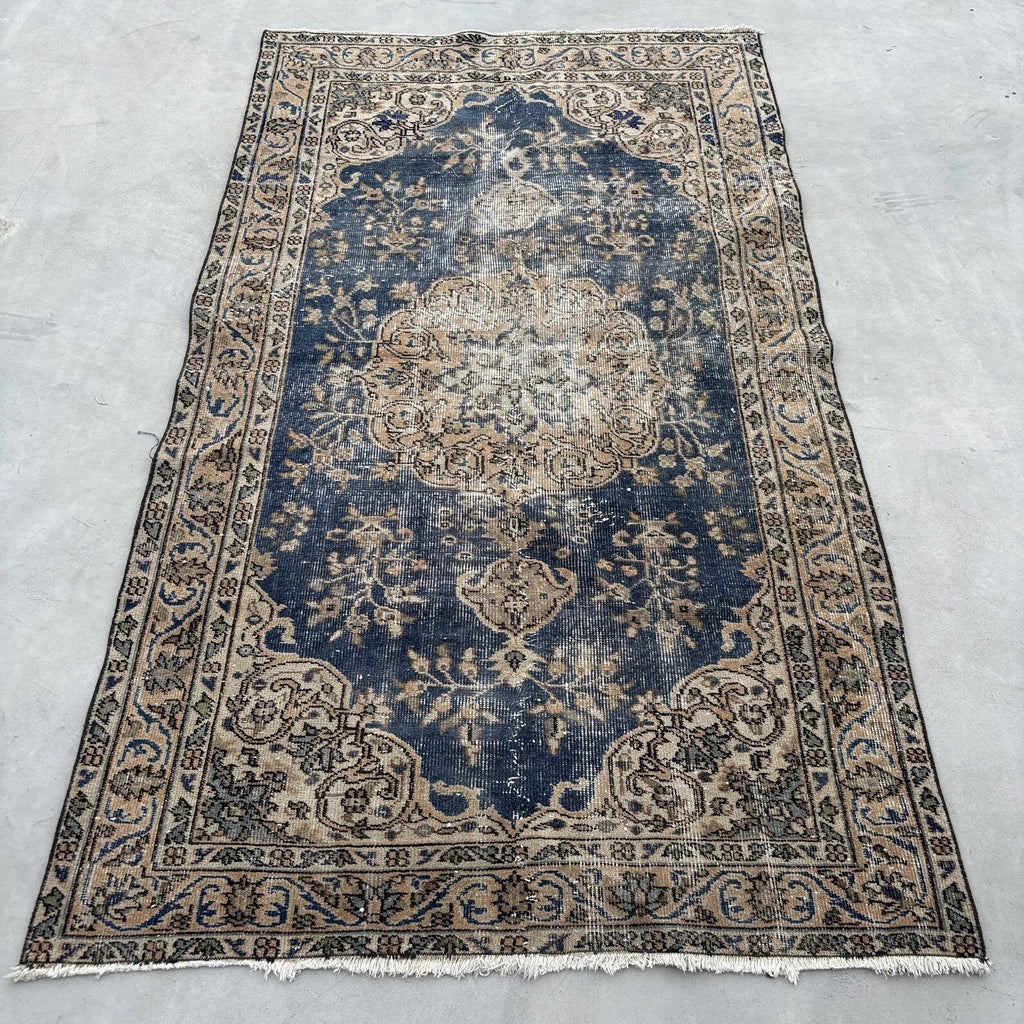 Vintage Turkish Accent Area rug 3.8 x 6.6 ft