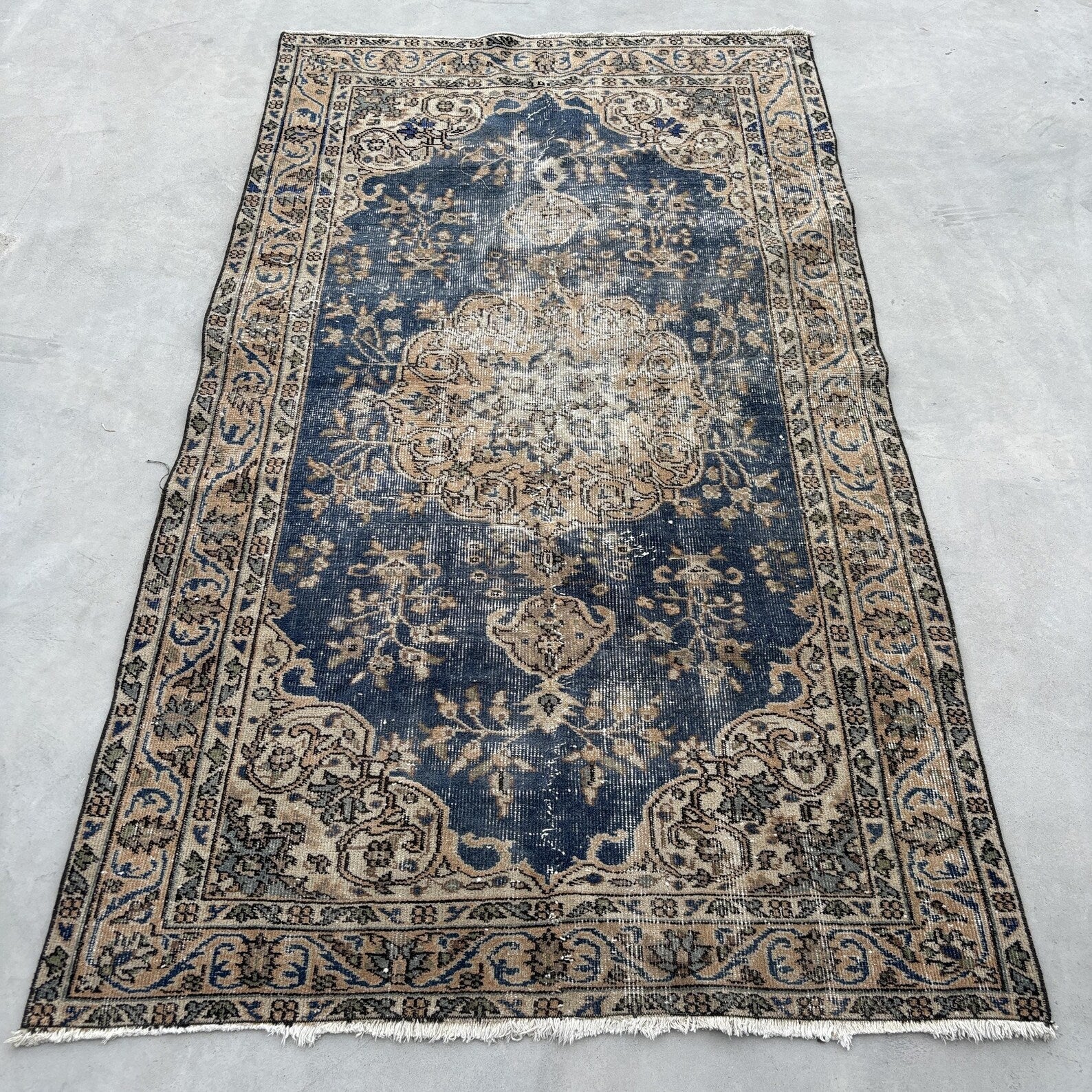 Vintage Turkish Accent Area rug 3.8 x 6.6 ft