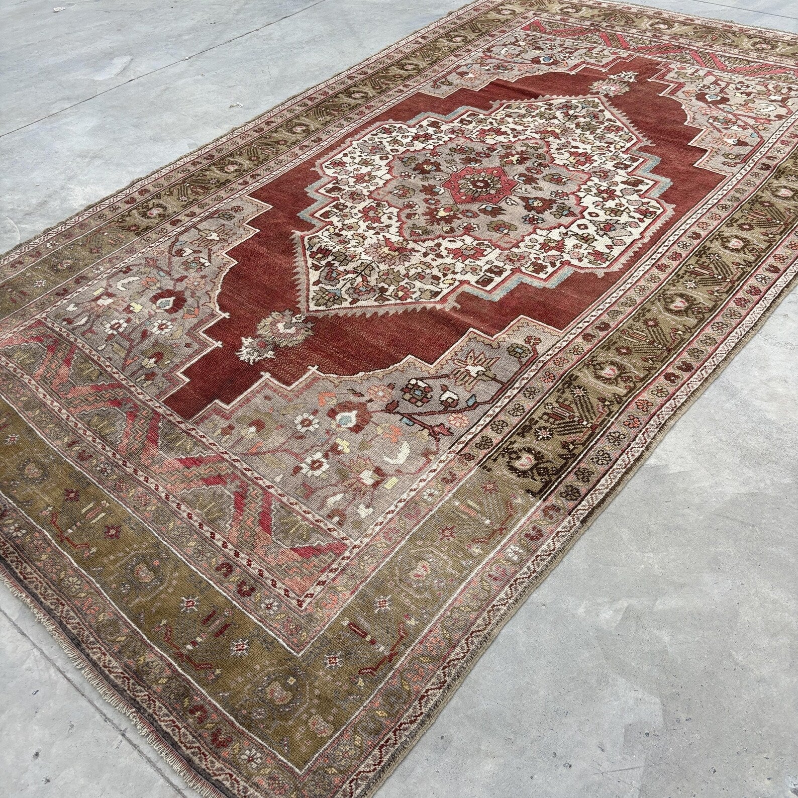 XL Vintage Persian accent area rug 6.4 x 10.7 ft