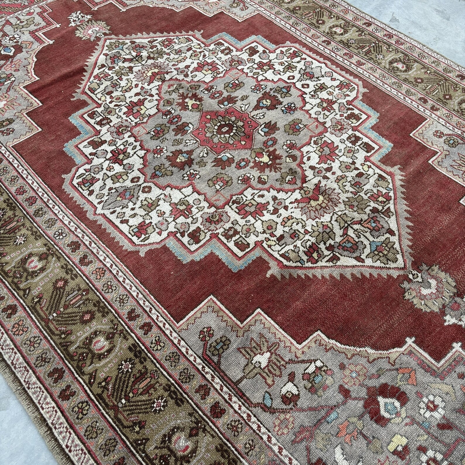 XL Vintage Persian accent area rug 6.4 x 10.7 ft