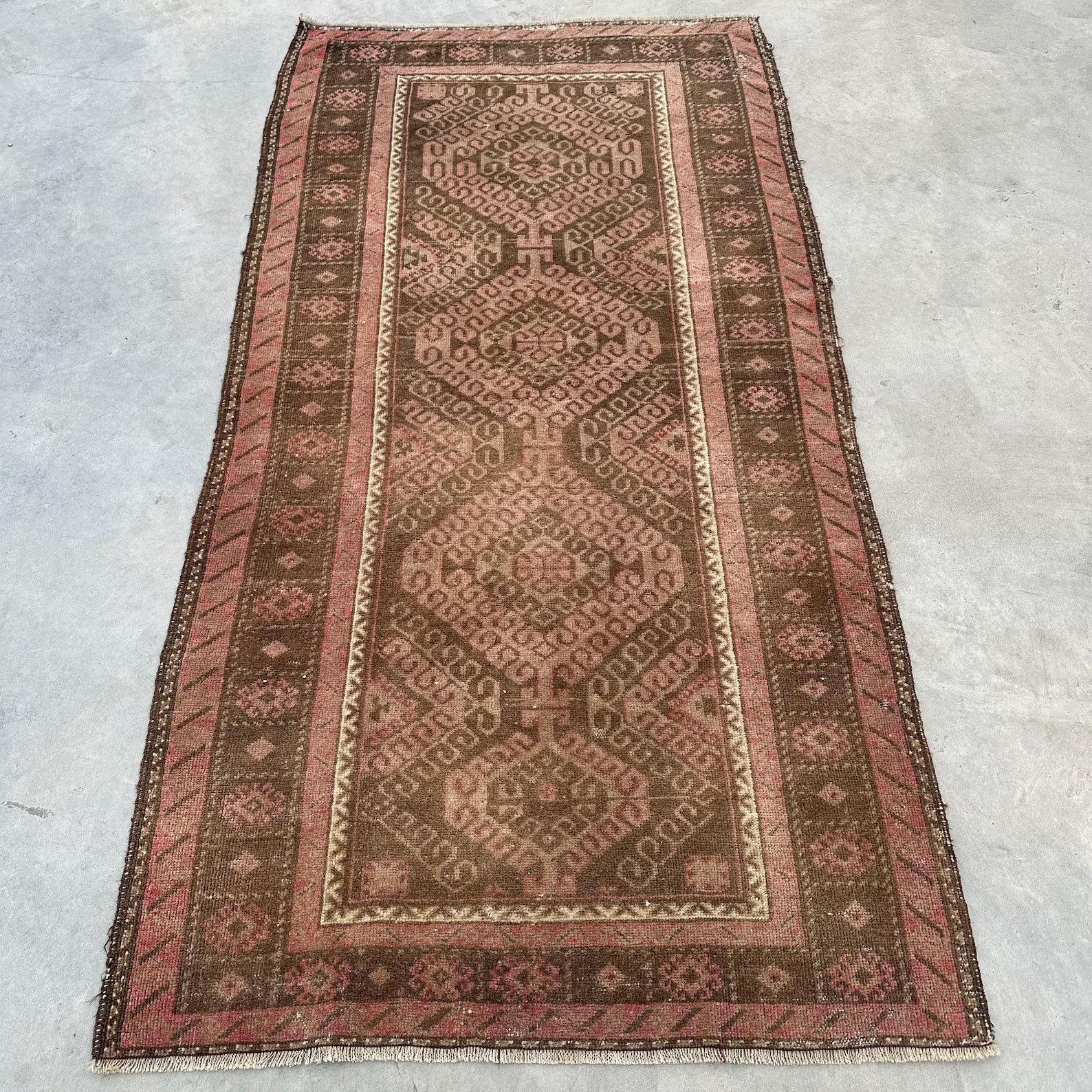 Vintage Turkish Accent Area rug 3.4 x 6.6 ft