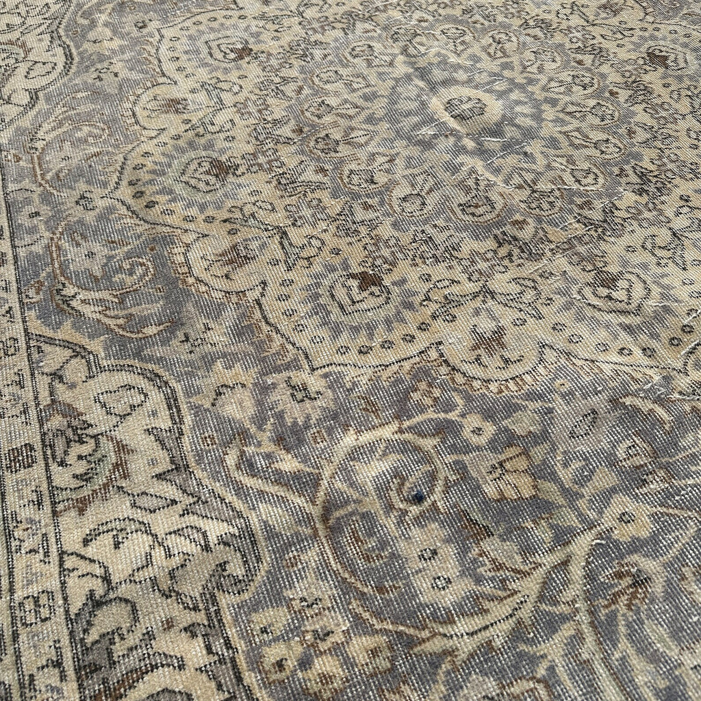 XL Vintage Turkish Accent Area Rug 6.8 x 10.6 ft