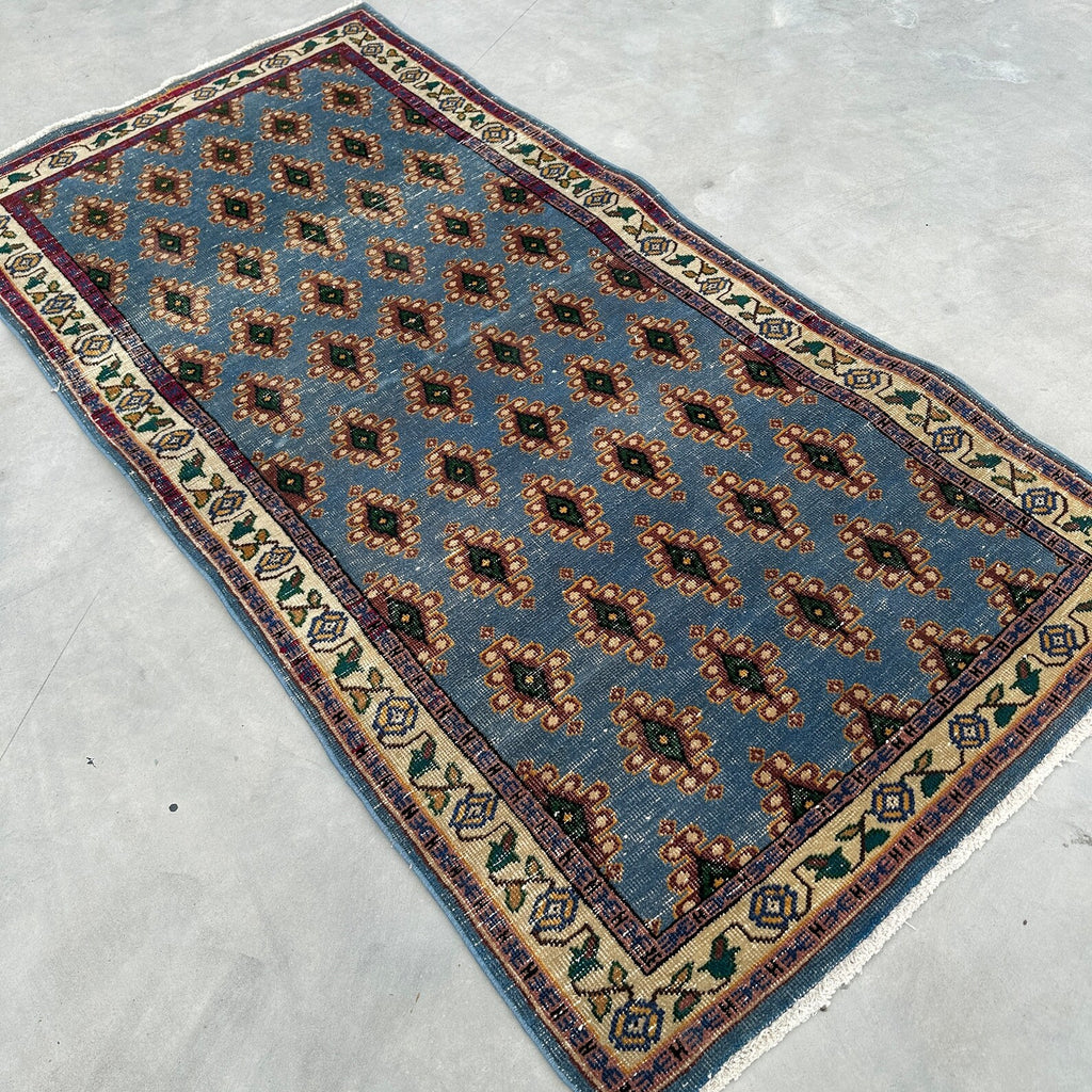 Vintage Turkish Accent Area rug 3.4 x 6.9 ft