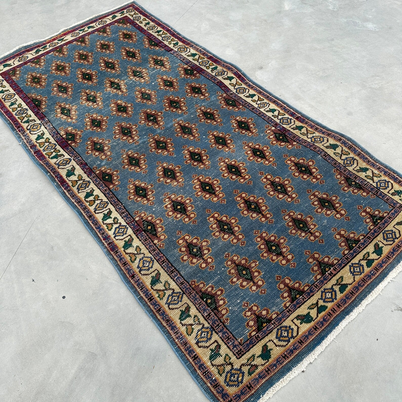 Vintage Turkish Accent Area rug 3.4 x 6.9 ft