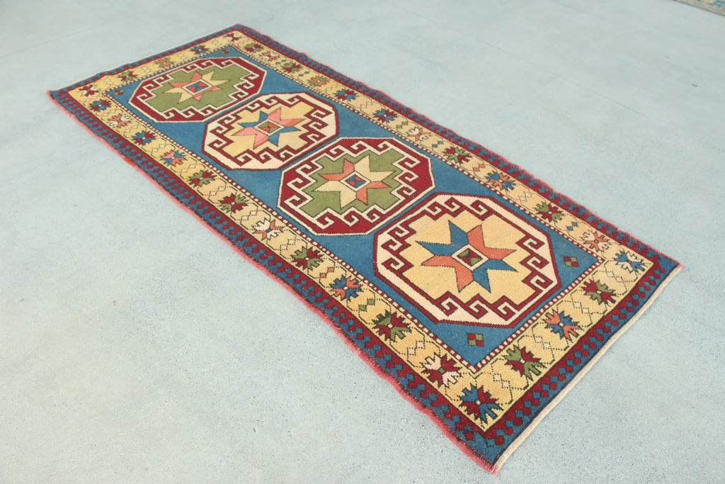 Vintage Turkish Accent Area rug 3.2 x 7.7 ft