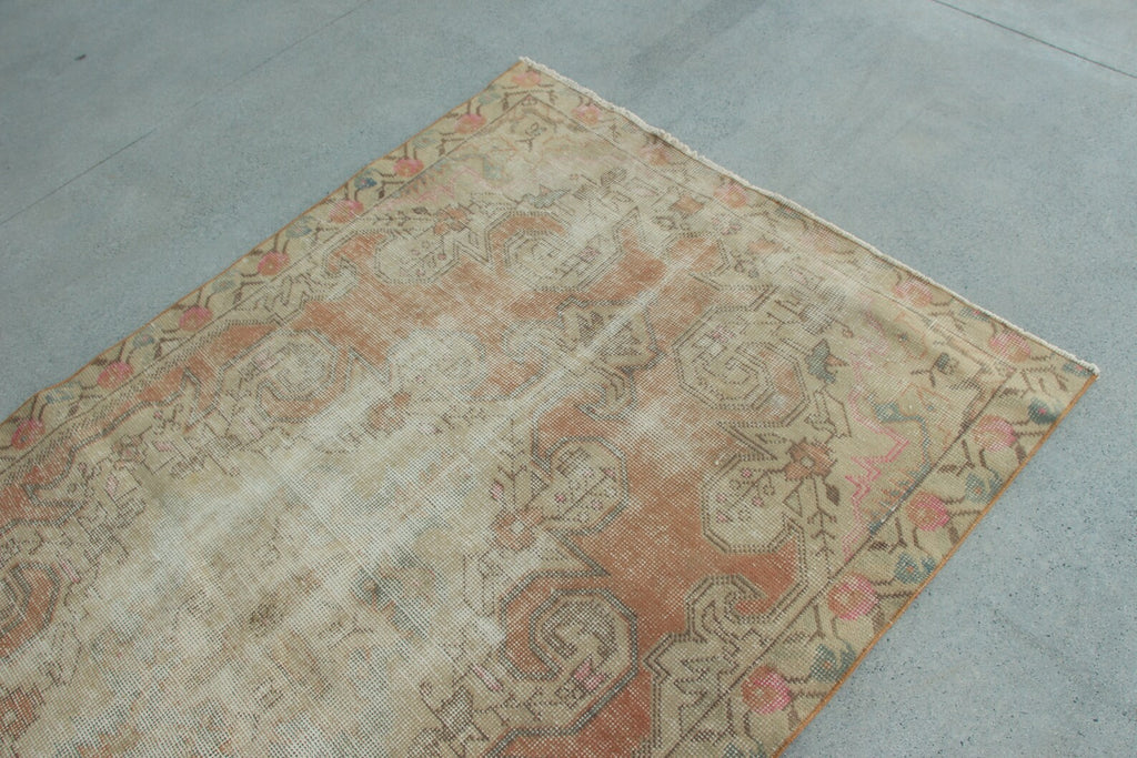 Vintage Turkish Accent Area rug 4.2 x 7.3 ft