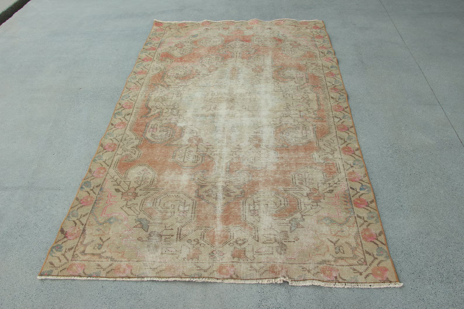 Vintage Turkish Accent Area rug 4.2 x 7.3 ft
