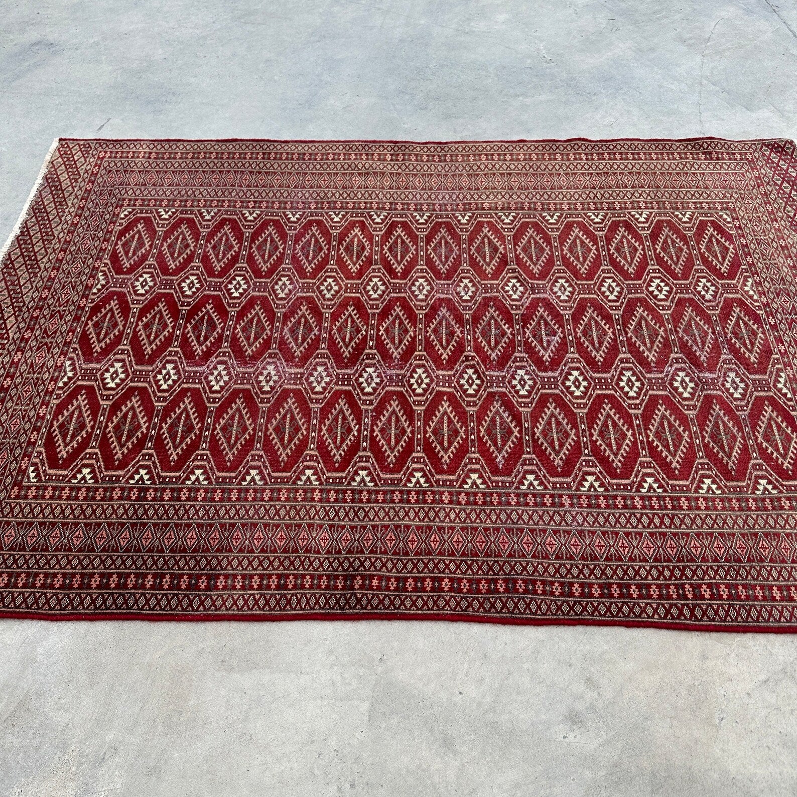 Vintage Turkmen Accent Area rug 4 x 6.1 ft