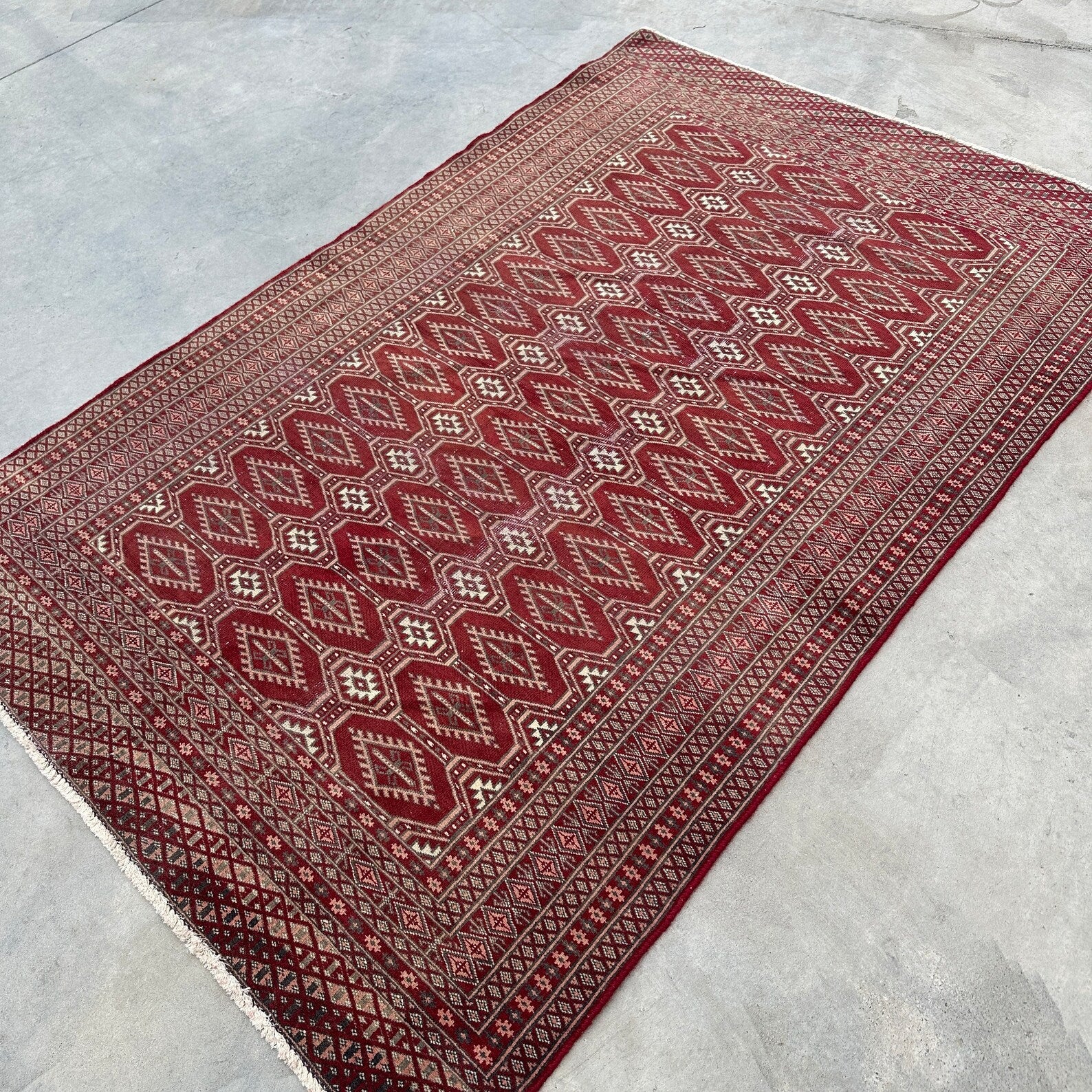 Vintage Turkmen Accent Area rug 4 x 6.1 ft