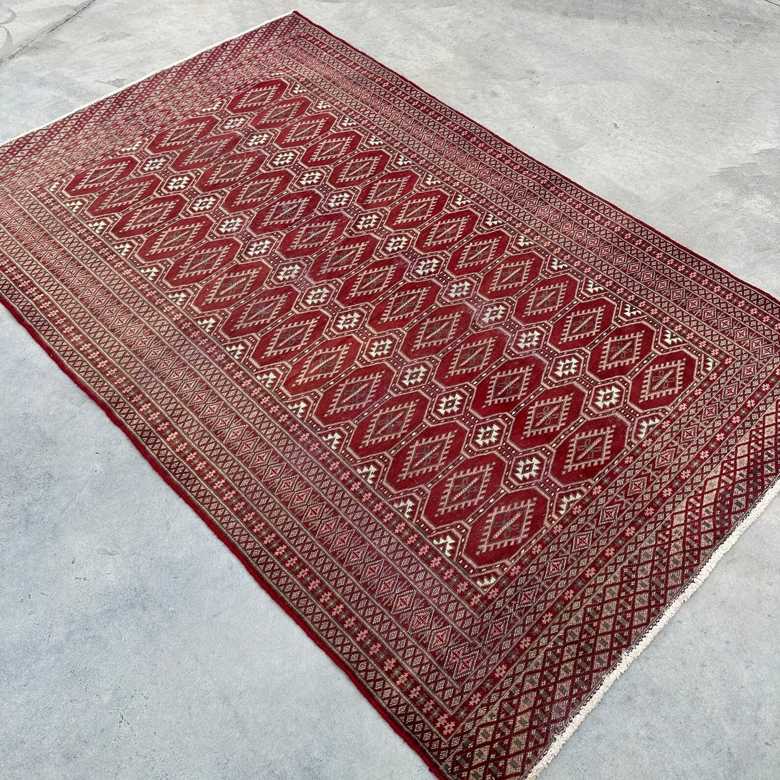 Vintage Turkmen Accent Area rug 4 x 6.1 ft