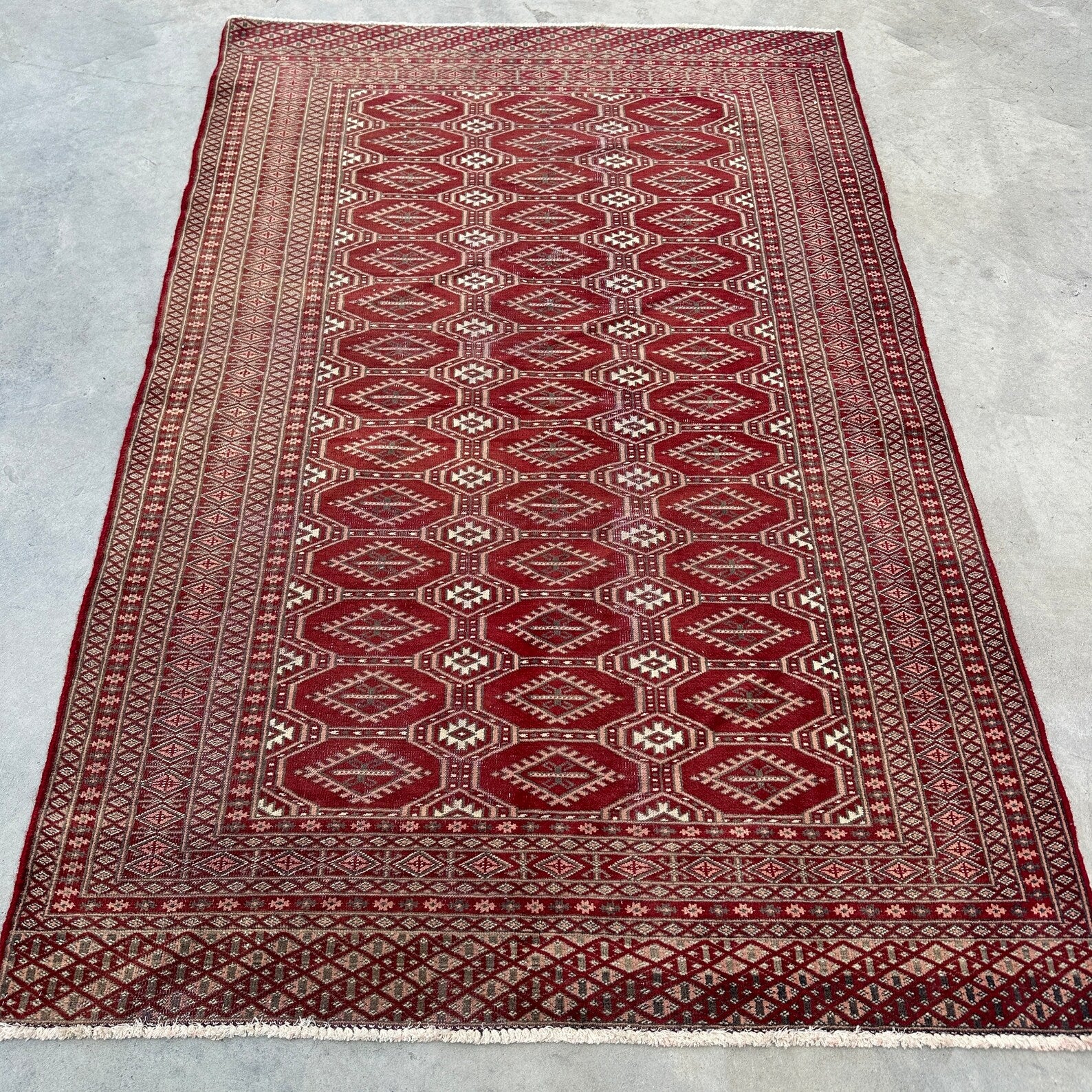 Vintage Turkmen Accent Area rug 4 x 6.1 ft