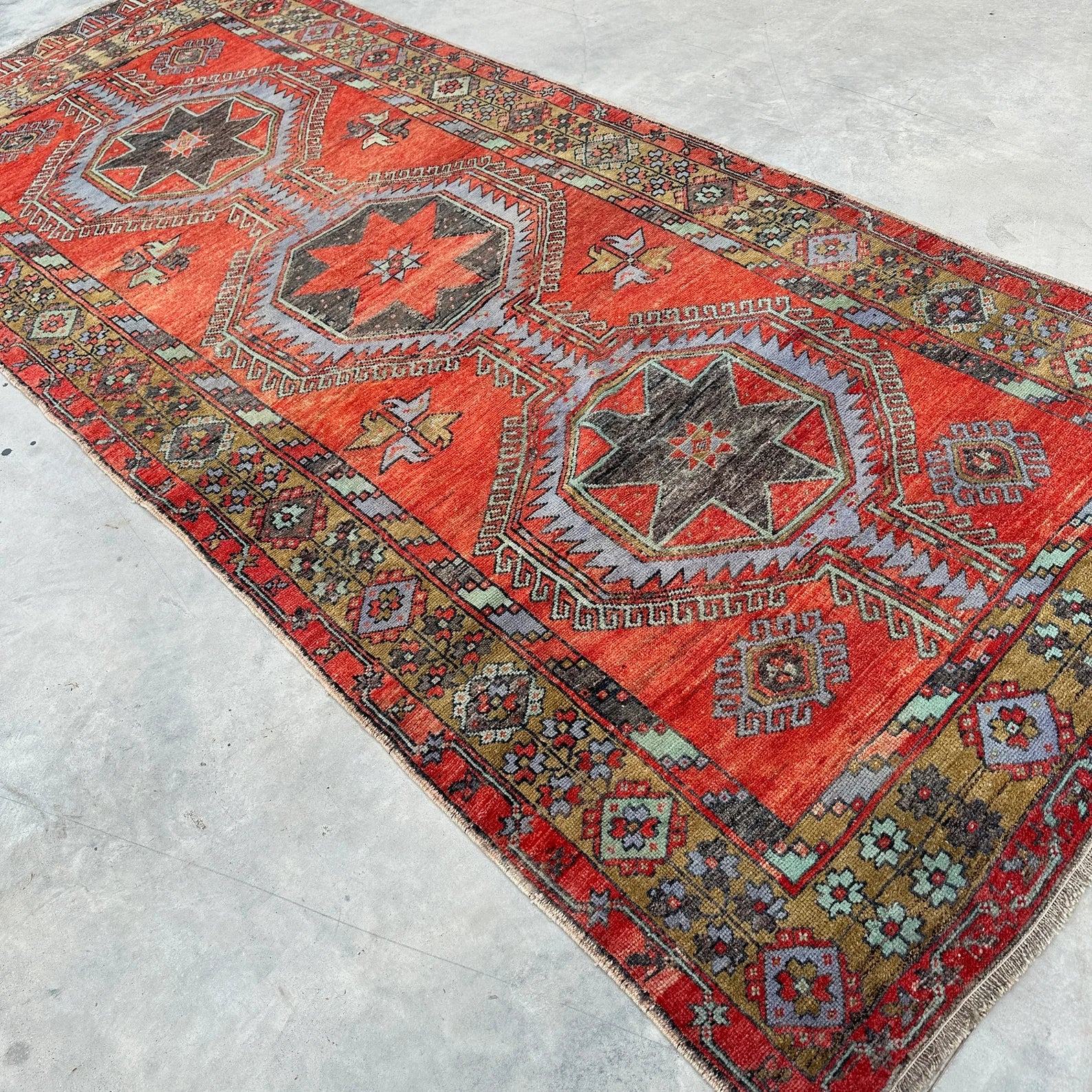 XL Vintage Turkish Accent Area rug 4.8 x 11.3 ft