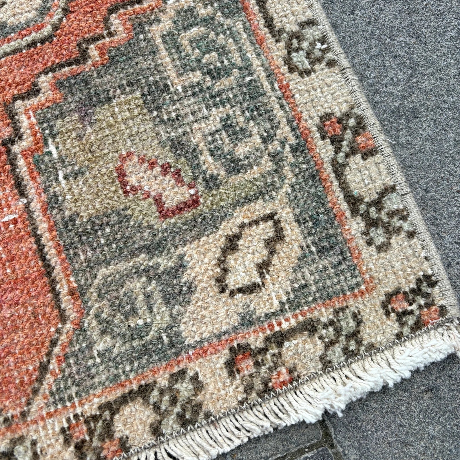 Vintage Turkish Mini Rug 1.5 x 2.7 ft