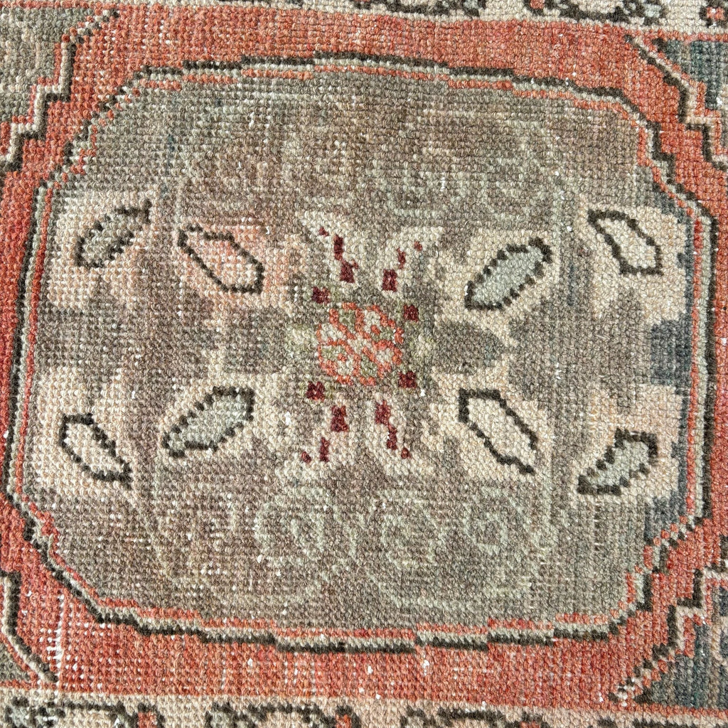 Vintage Turkish Mini Rug 1.5 x 2.7 ft