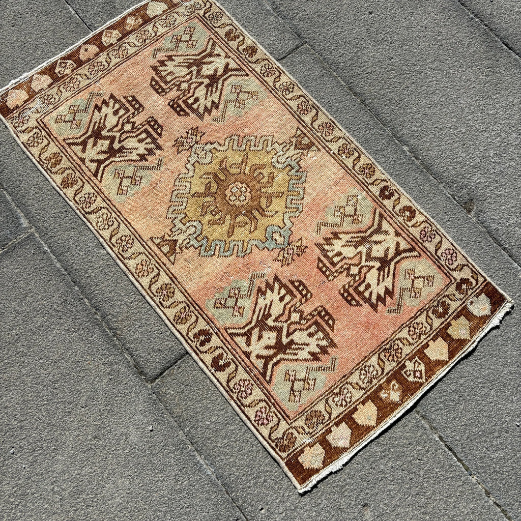 Vintage Turkish Mini Rug 1.5 x 2.8 ft