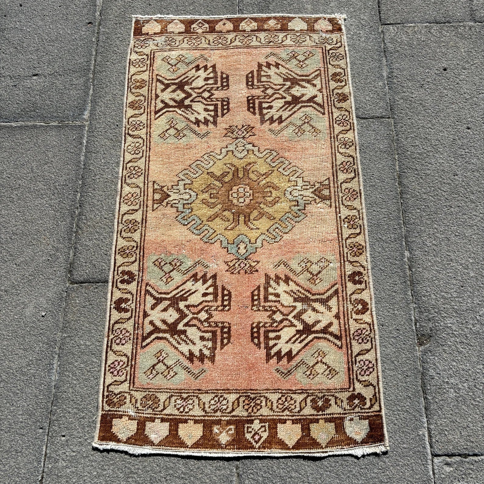 Vintage Turkish Mini Rug 1.5 x 2.8 ft