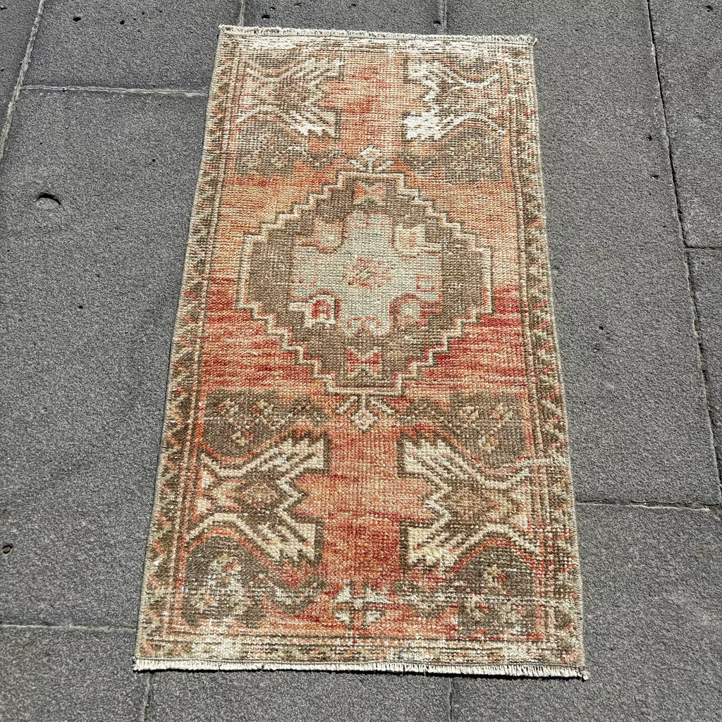 Vintage Turkish Mini Rug 1.5 x 2.8 ft