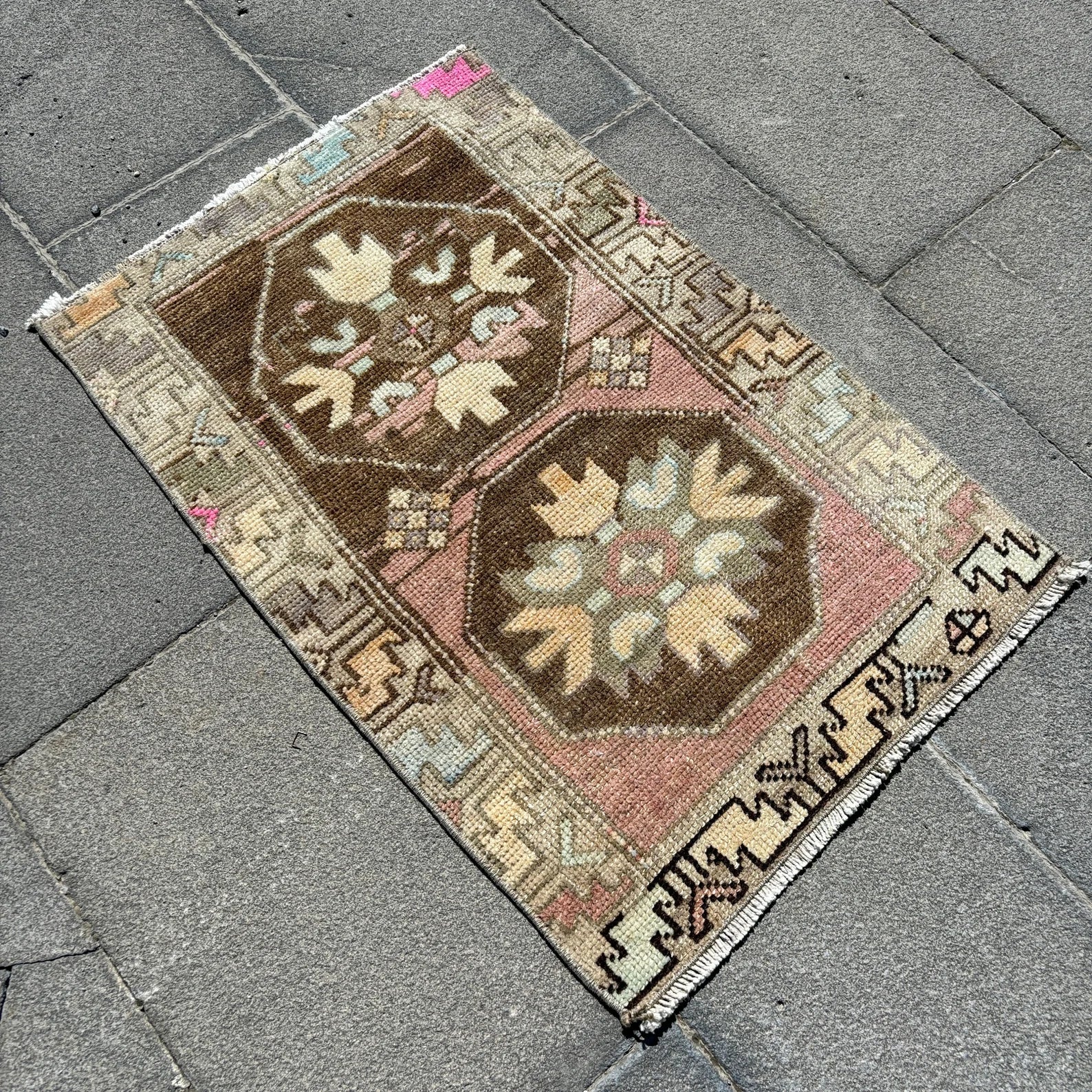 Vintage Turkish Mini Rug 1.8 x 2.8 ft