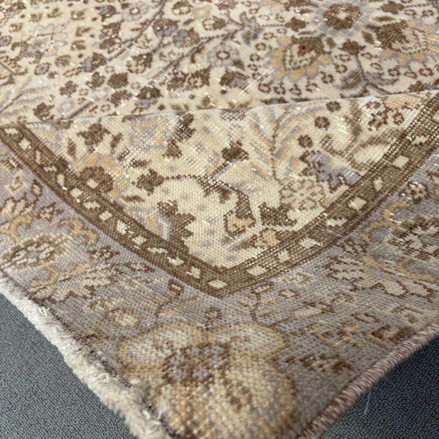 Vintage Turkish Accent Area rug 5.1 x 9.2 ft