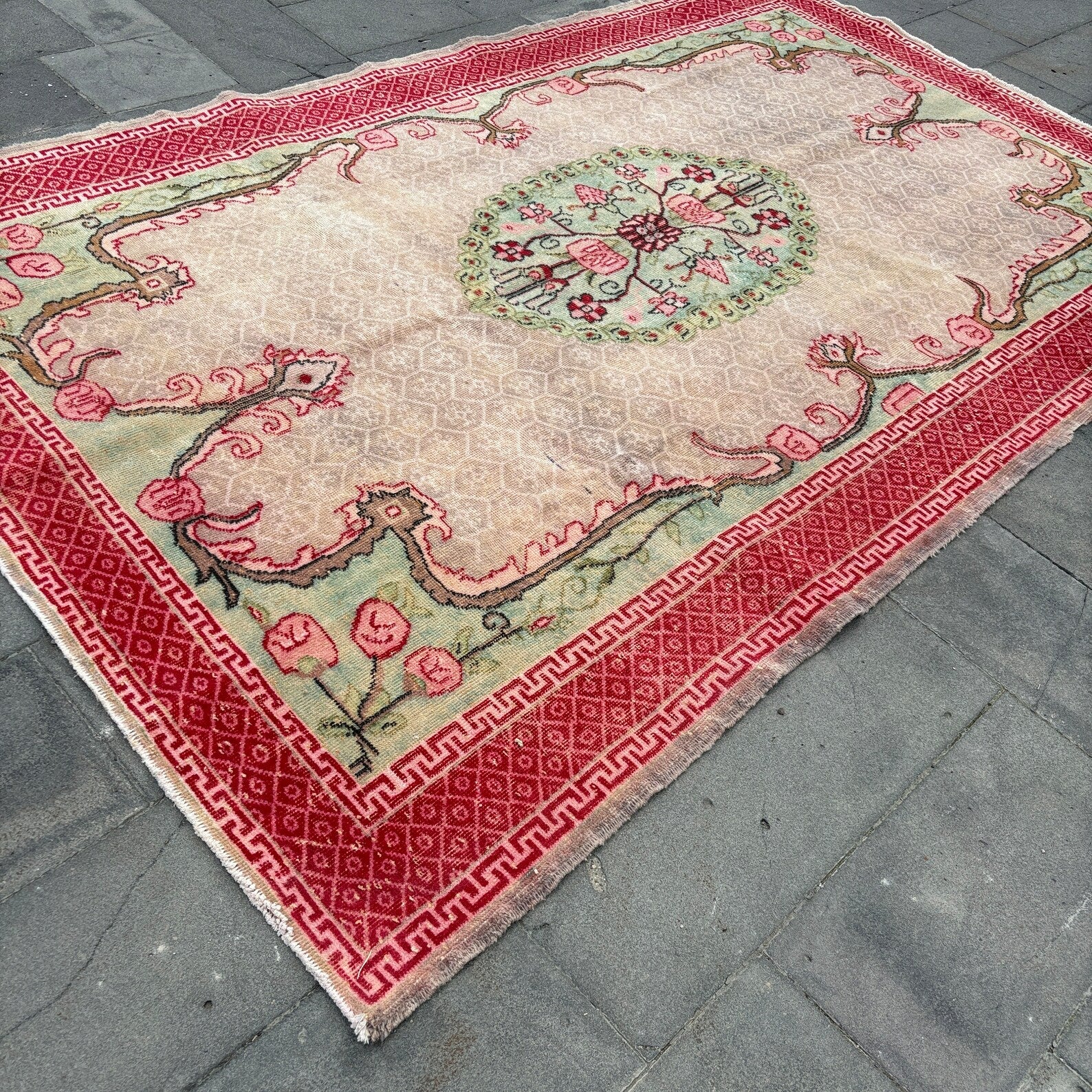 XL Vintage Turkish Accent Area Rug 5.9 x 9.7 ft