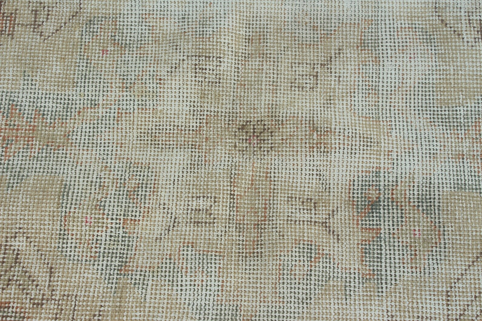 Vintage Turkish Accent Area rug 4.2 x 7.3 ft