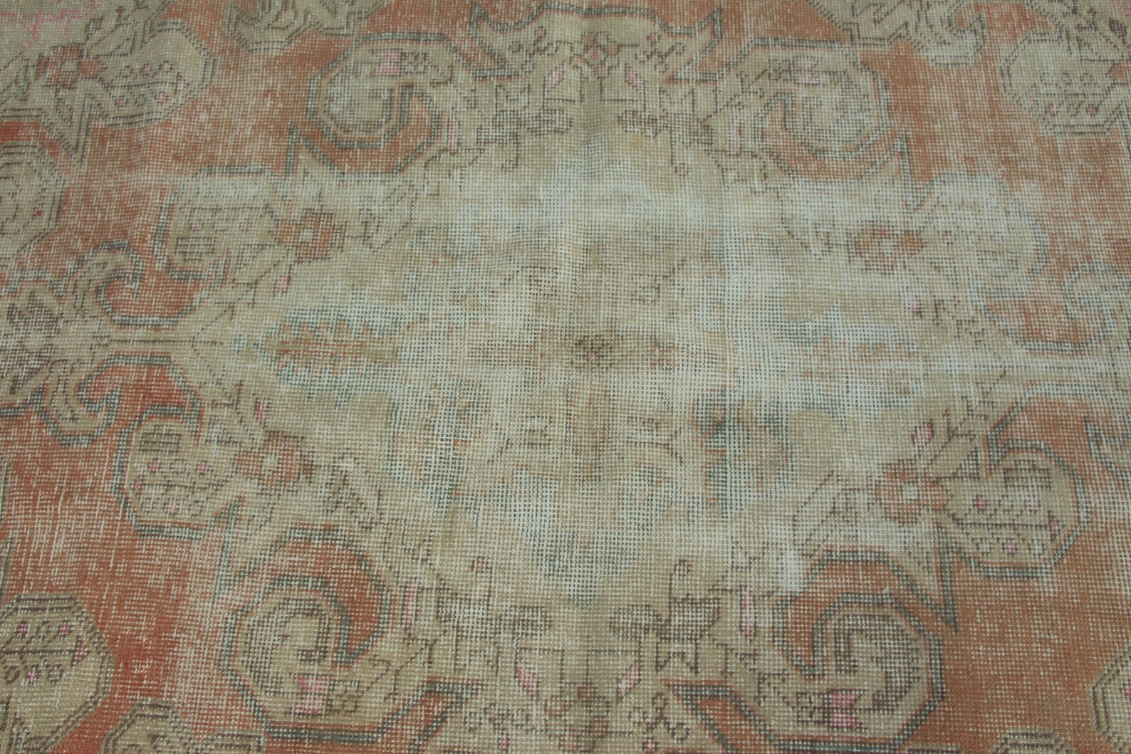 Vintage Turkish Accent Area rug 4.2 x 7.3 ft