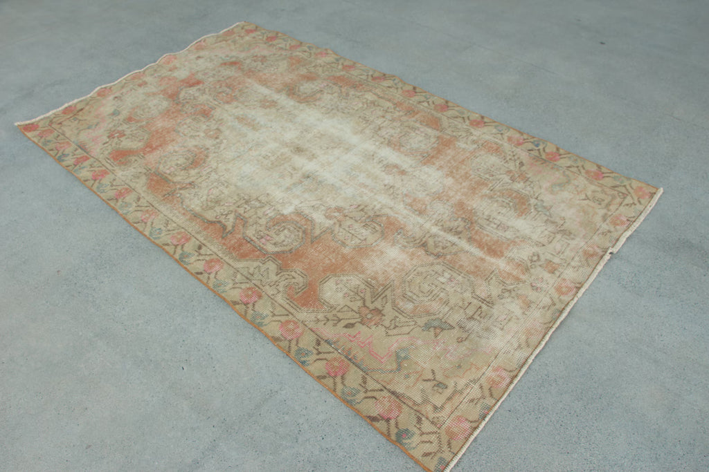 Vintage Turkish Accent Area rug 4.2 x 7.3 ft