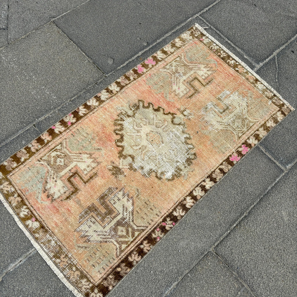 Vintage Turkish Mini Rug 1.5 x 2.8 ft