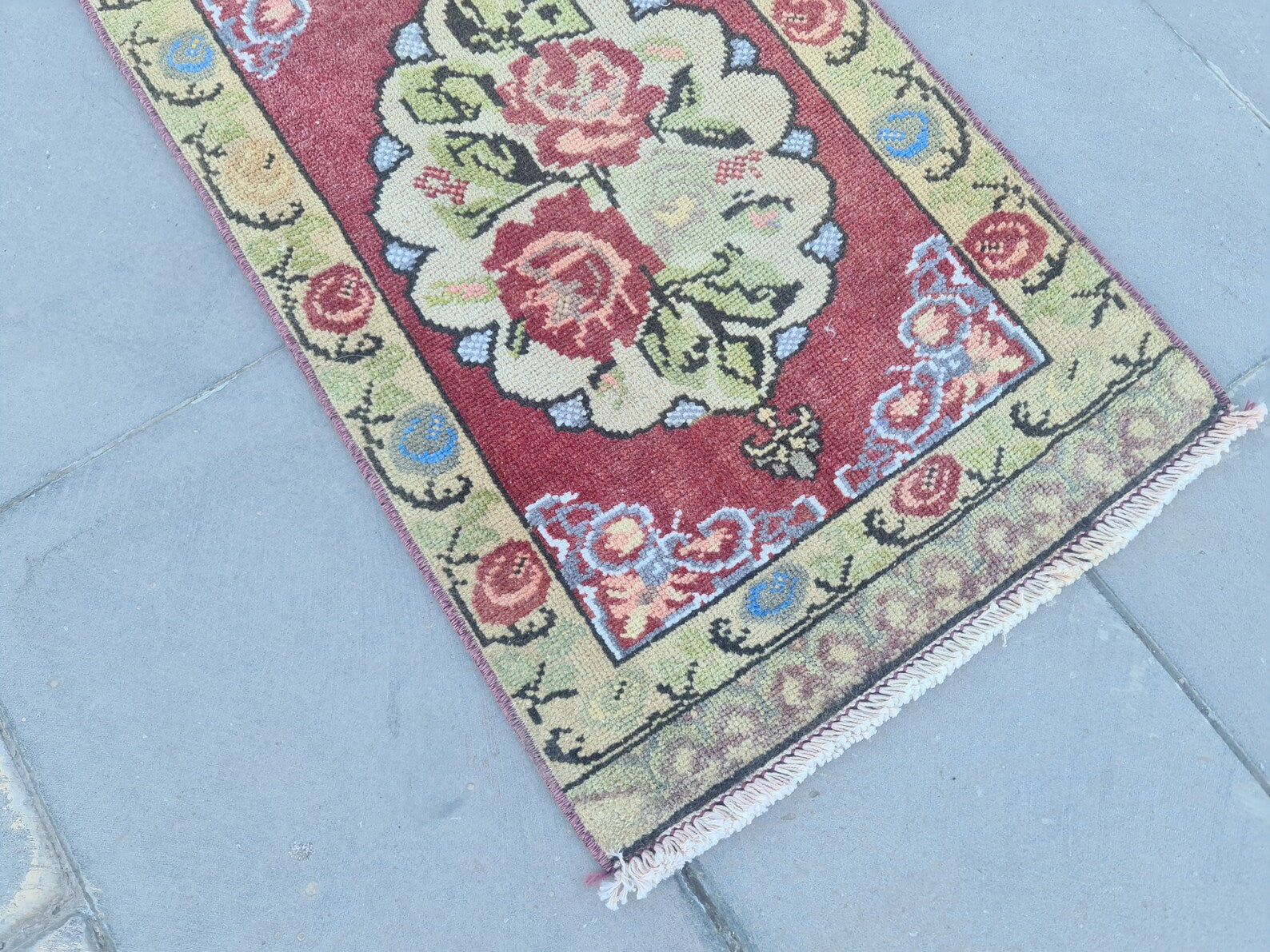 Vintage Turkish Mini Rug 1.6 x 2.8 ft
