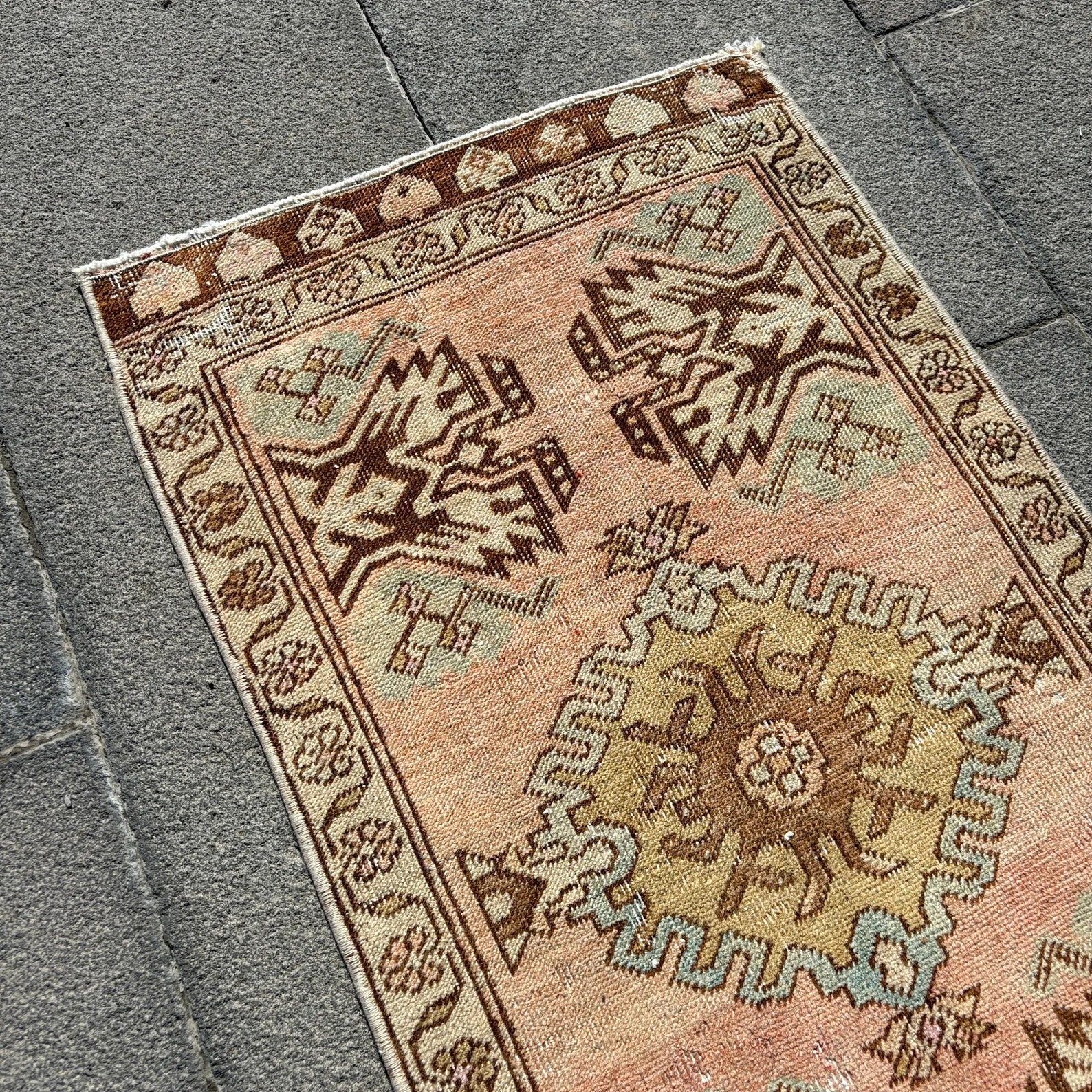 Vintage Turkish Mini Rug 1.5 x 2.8 ft