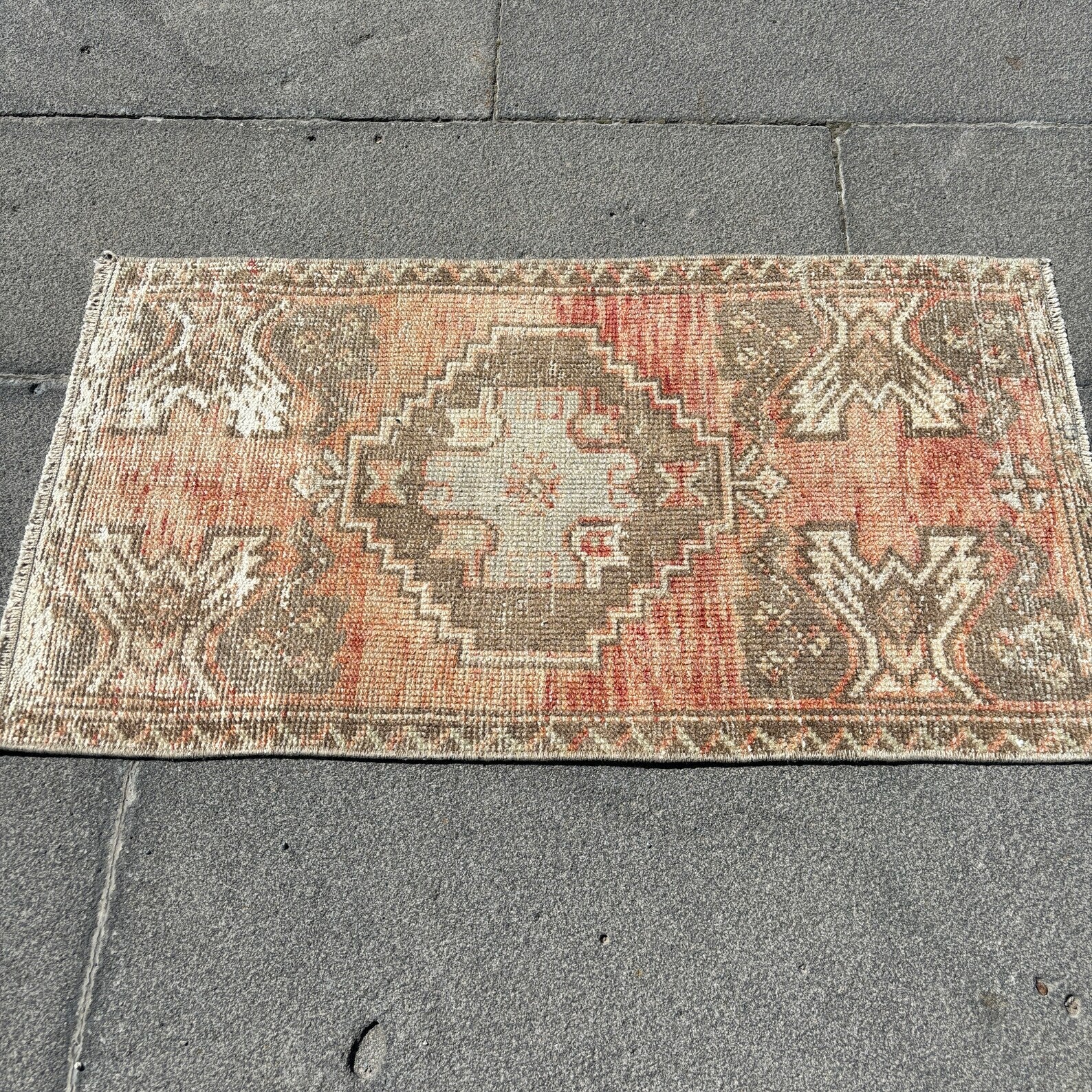 Vintage Turkish Mini Rug 1.5 x 2.8 ft