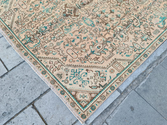 XL Vintage Persian Accent Area rug 5 x 7.9 ft