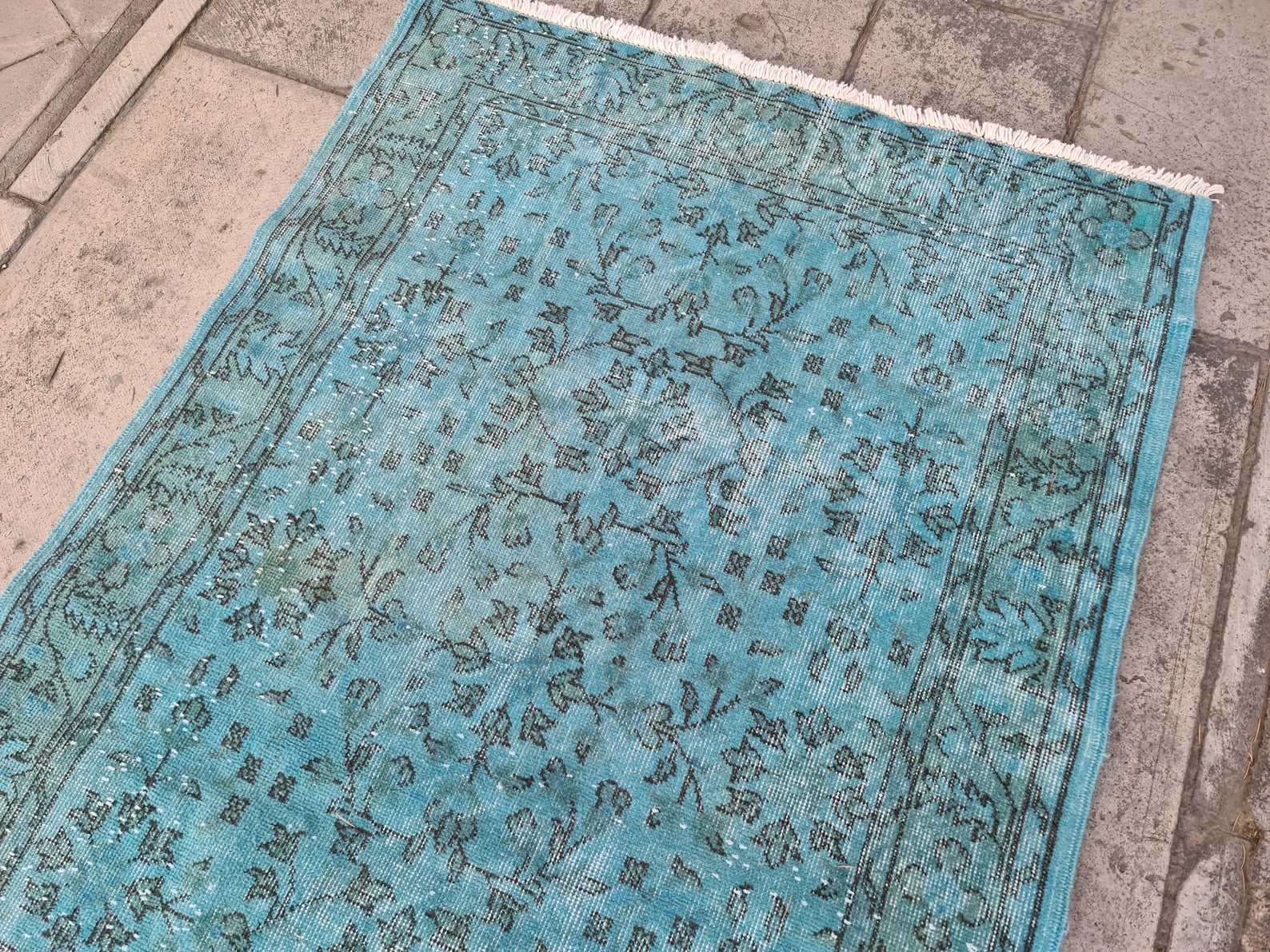 Vintage Turkish Accent Area rug 3.7 x 6.8 ft