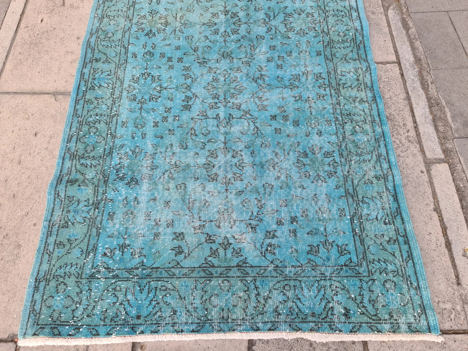 Vintage Turkish Accent Area rug 3.7 x 6.8 ft