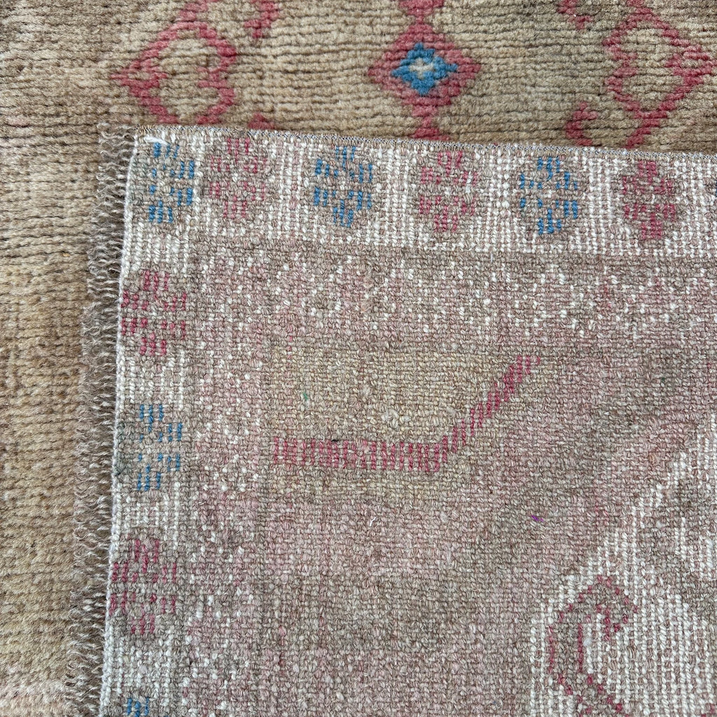 Vintage Turkish Accent Area rug 3.4 x 5 ft