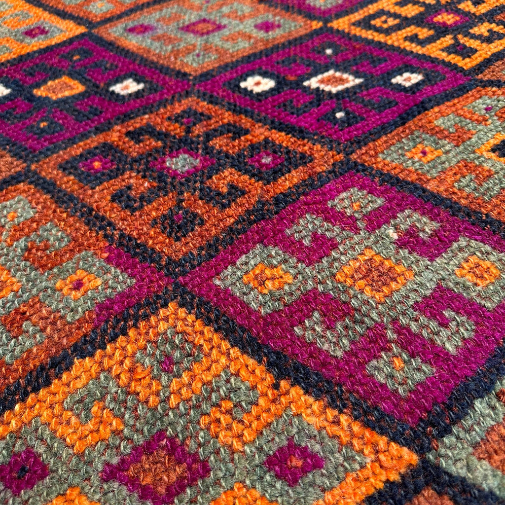 Vintage Turkish Accent Area rug 3.5 x 7.2 ft