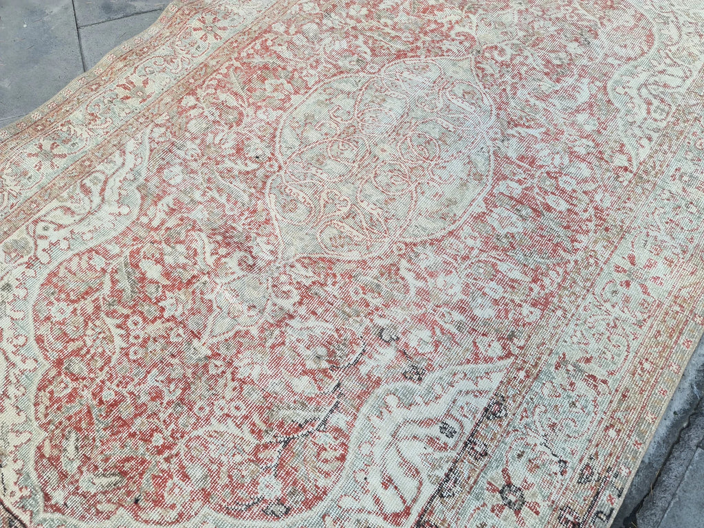 XL Vintage Turkish Accent Area Rug 5.5 x 9.2 ft