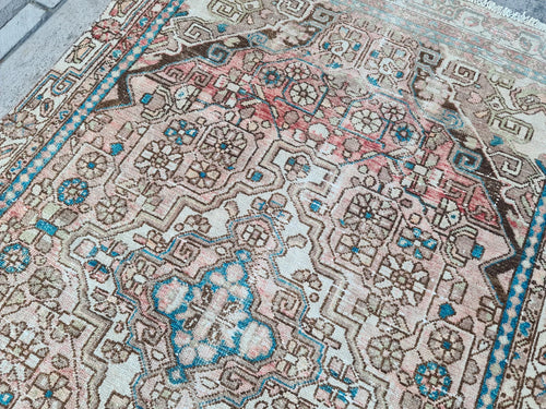 Vintage Persian Accent Area Rug 4.1 x 6.5 ft