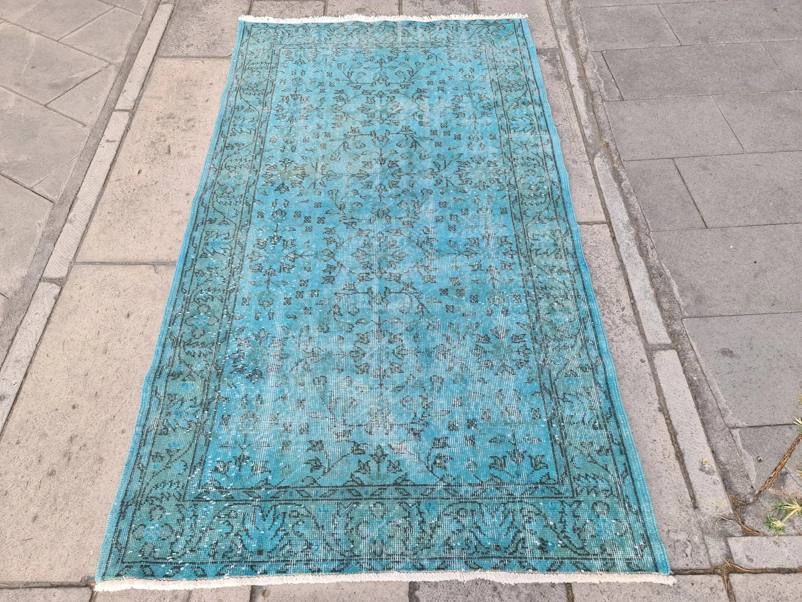 Vintage Turkish Accent Area rug 3.7 x 6.8 ft