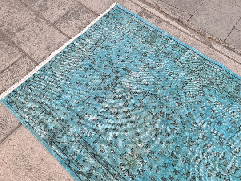 Vintage Turkish Accent Area rug 3.7 x 6.8 ft