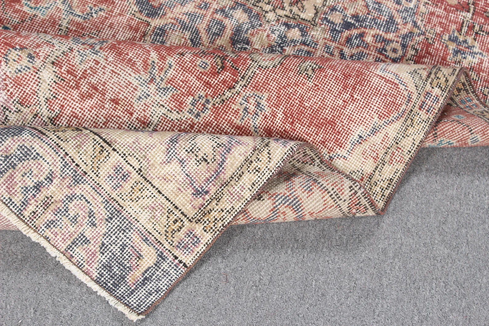 Vintage Turkish Runner Rug 2.8 x 6.8 ft