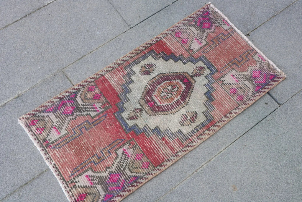 Vintage Turkish Mini Rug 1.4 x 2.9 ft
