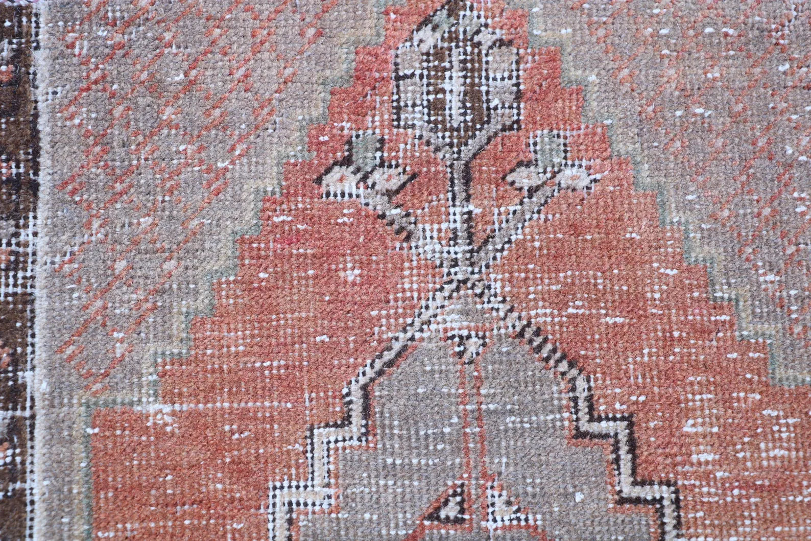 Vintage Turkish Mini Rug 1.5 x 2.5 ft